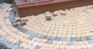 Укладка плитки на крыльцо в Пыти-Яхах по цене от 814 руб. за м² | ТротуарнаяПлитка